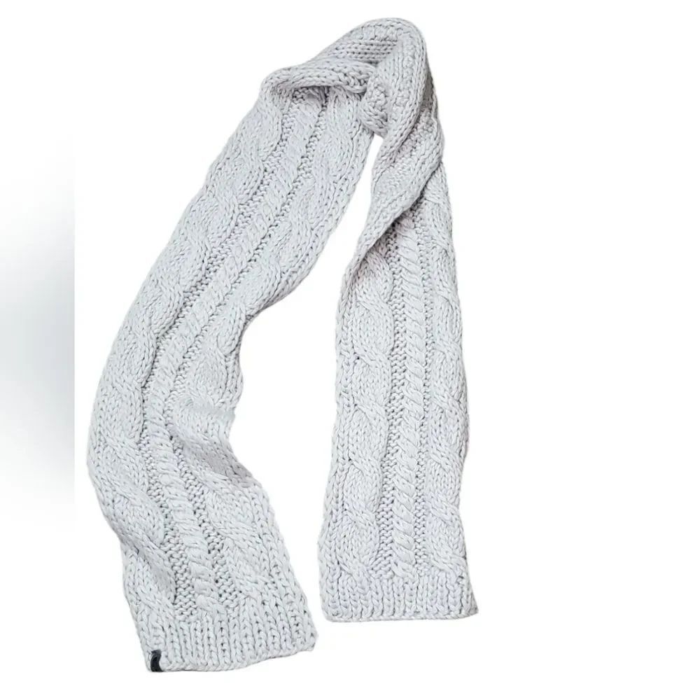The North Face Light Gray Cable Knit Scarf
